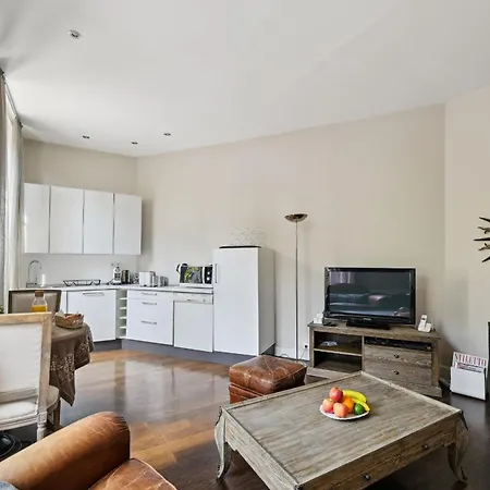 Apartment Chic Apartment Near Arc De Triomphe Paris