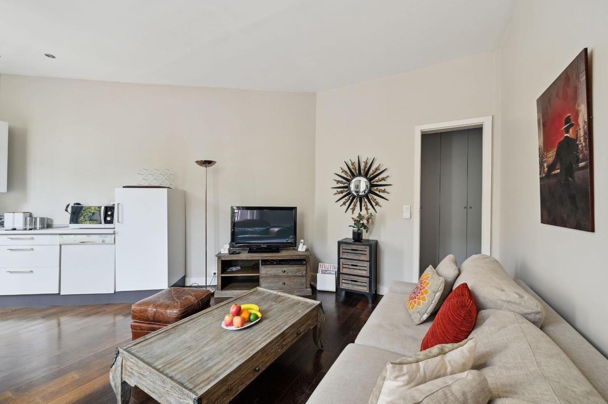 Chic Apartment Near Arc De Triomphe Apartment