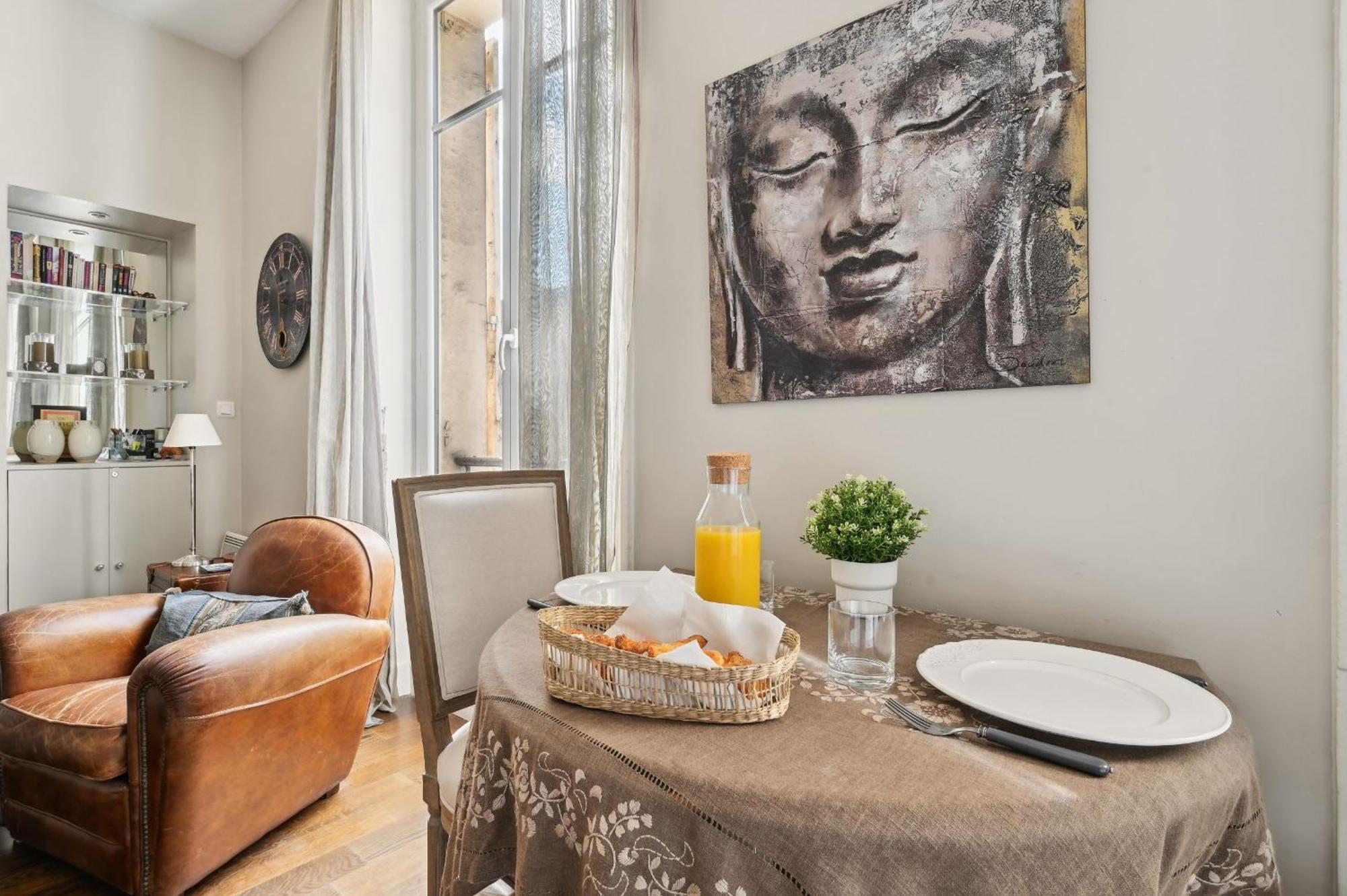 Chic Apartment Near Arc De Triomphe Apartment Paris